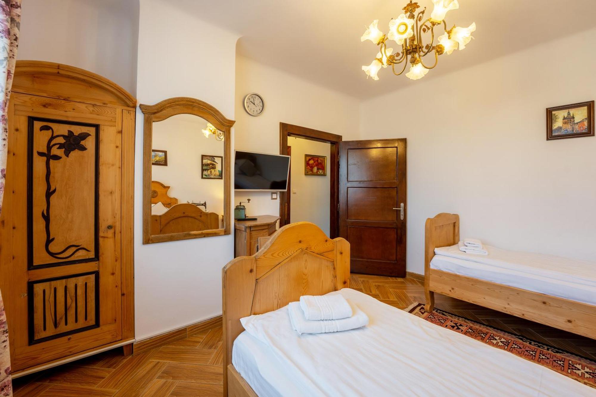 Casa Szabo Bed & Breakfast Sighisoara Exterior photo